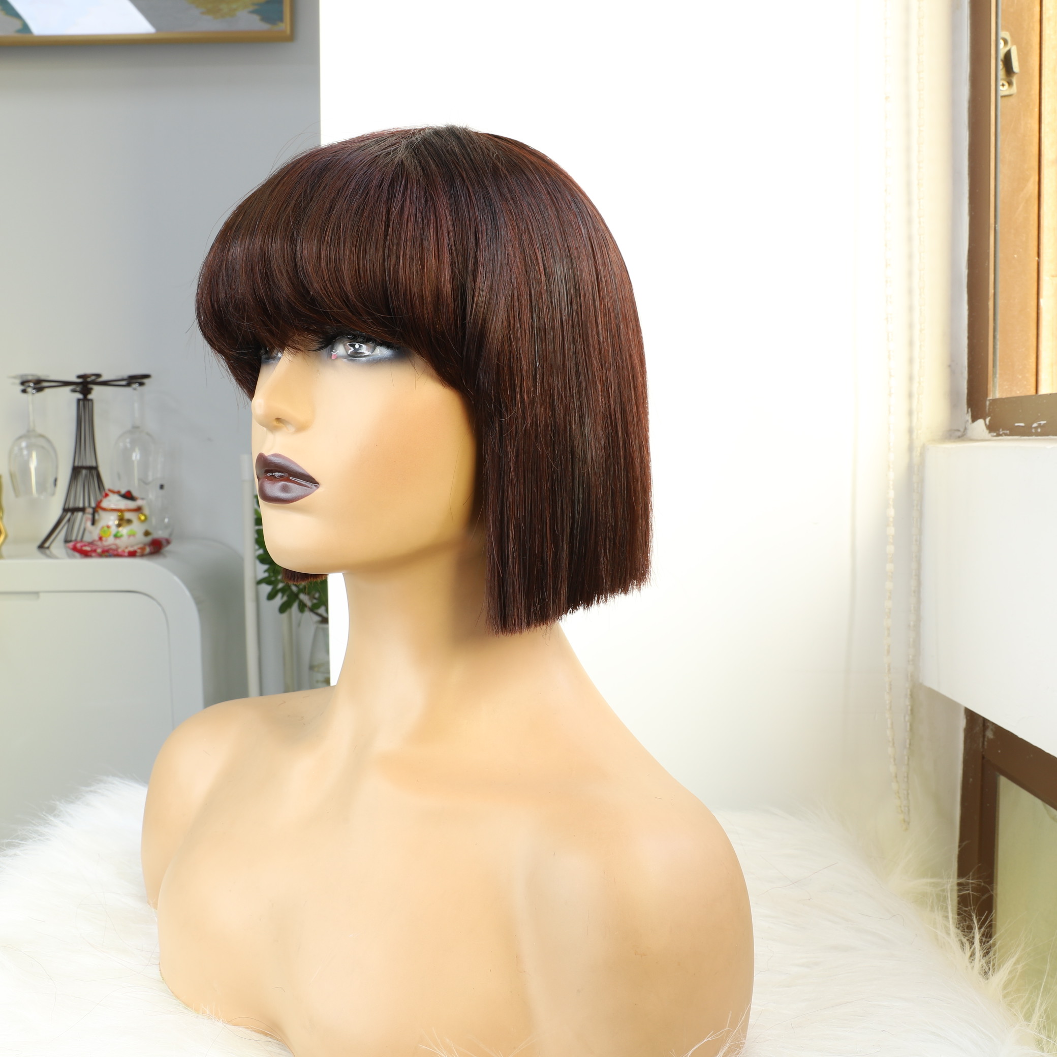 Bob Bob Human Wig avec une frange pour les femmes raides Remy Hair Wigs Dark Brown