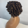 Perruque courte courte pour femmes noires avec une frange rebondissante moelleuse moelleuse coiffée cheveux humains 2 ton