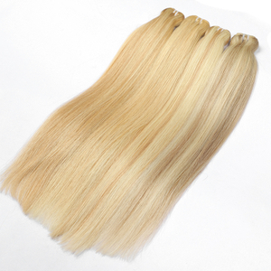 Extension de cheveux en gros à 100% Cuticules Alignement les cheveux raides Traque russe Extensions