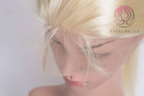 boucle-cercle-cousu-blond-blond-blond-hair-hold-tisves-dentelle-image-id964841902